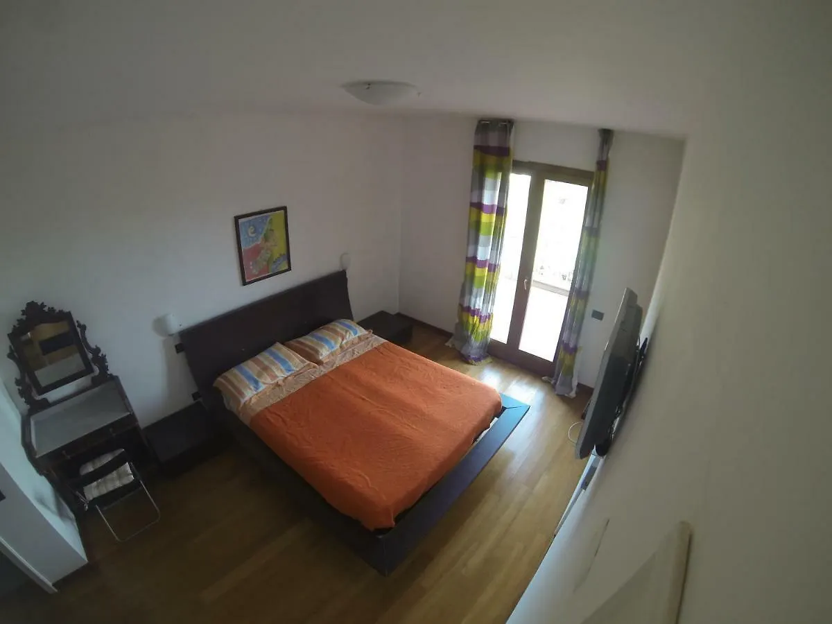 18 Buche Apartment Cogoleto